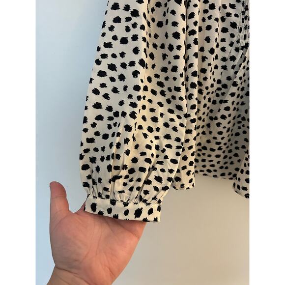 New Smocked Bib Animal Print Dot Blouse Size Small - Picture 6 of 8